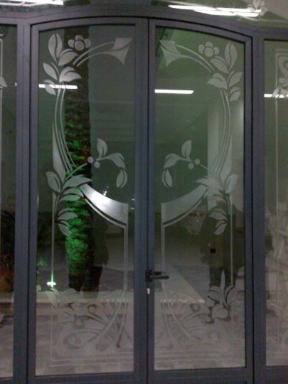 vetrarte-porta-ingresso-decorazioni-floreali-077