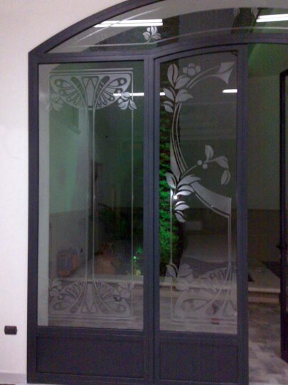 vetrarte-porta-ingresso-decorazioni-floreali-078